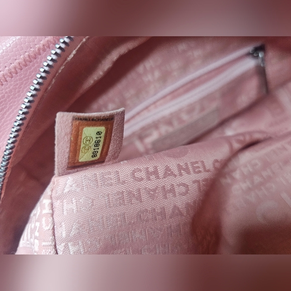 Chanel Soft Pink Caviar Vintage Bowlero Bag & COA! - Picture 7 of 15